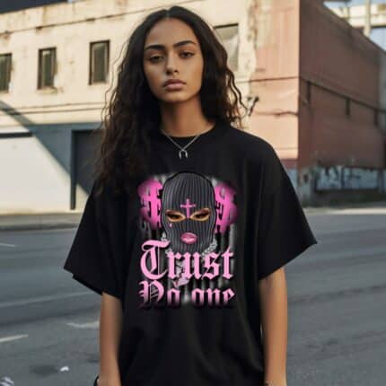Дамска Овърсайз Тениска Trust No One Pink.